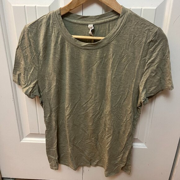 Gentle Fawn Green T-Shirt - Picture 1 of 3